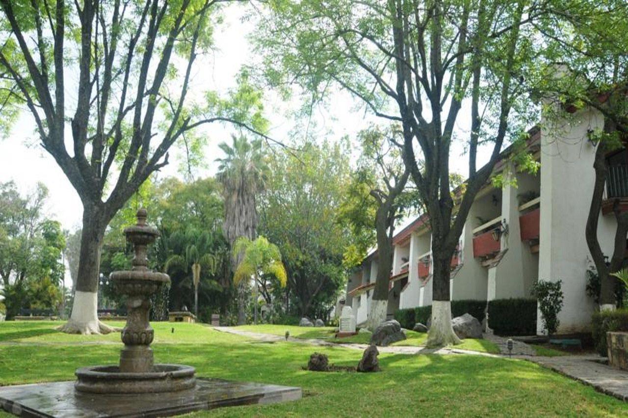 Radisson Hotel Tapatio Guadalajara Aeropuerto Tlaquepaque Exteriör bild